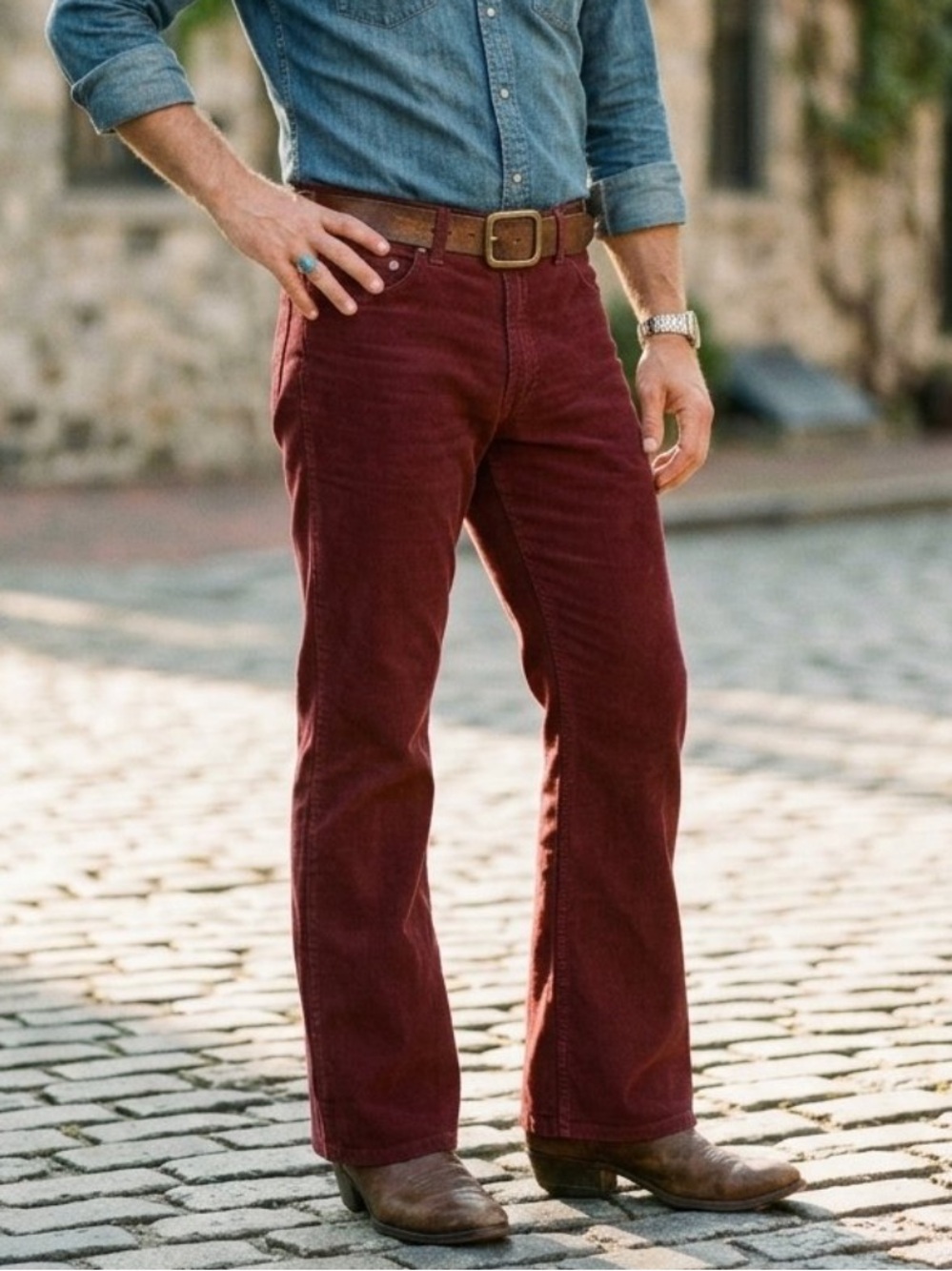 Vintage 1983 Levi’s 517 Burgundy Corduroy Bootcut Pants Made in USA W33 L31